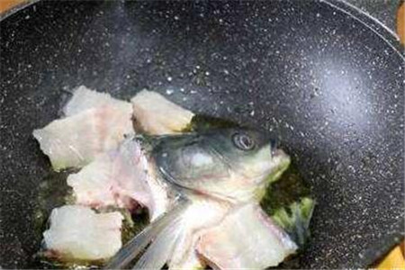 石锅鱼做法