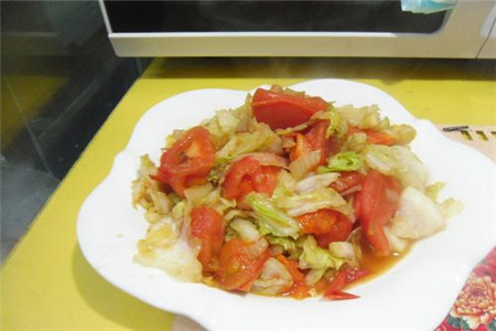 西红柿炒卷心菜