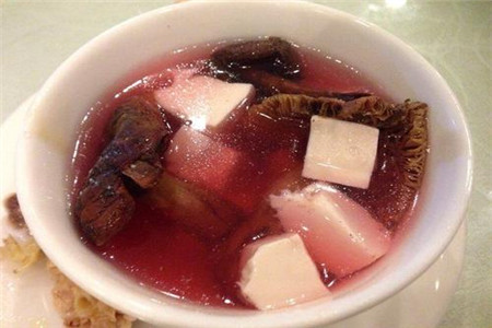 红菇豆腐汤