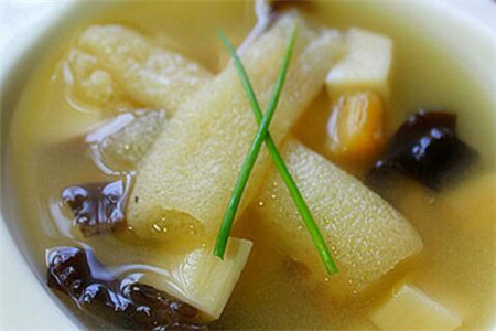 冬笋竹荪汤
