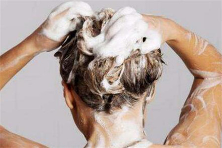 女人染发后想洗头需要等几天才可以