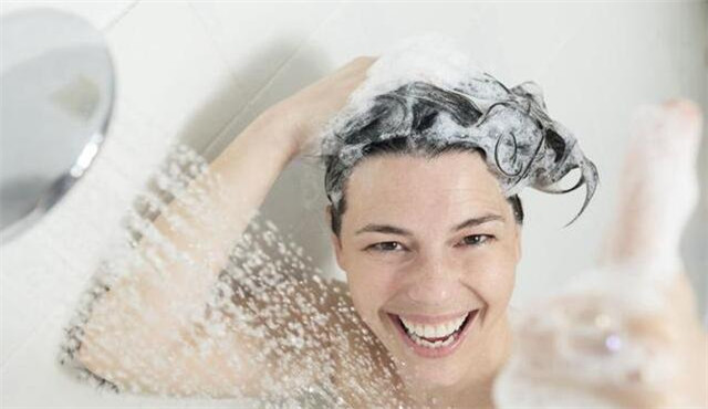 女人在月经期可以洗头吗