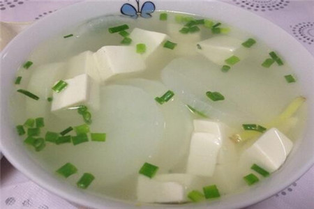 萝卜豆腐汤